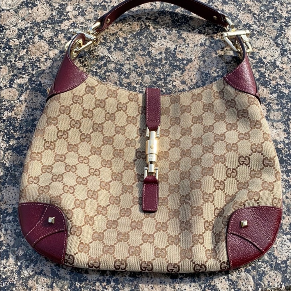 Authentic Gucci shoulder bag